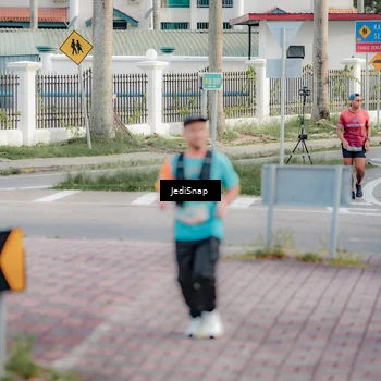 Runner Photo 8325439