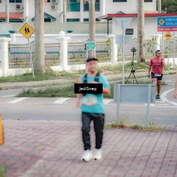 Runner Photo 8325446