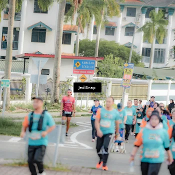 Runner Photo 8325448