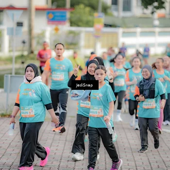 Runner Photo 8325449