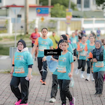 Runner Photo 8325450