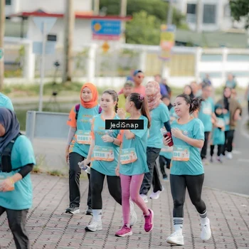 Runner Photo 8325487
