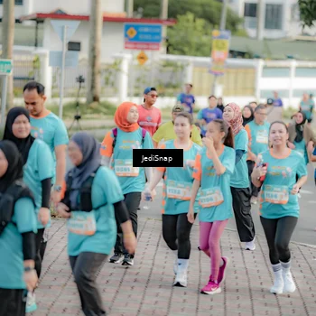 Runner Photo 8325495