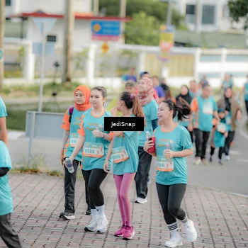 Runner Photo 8325504