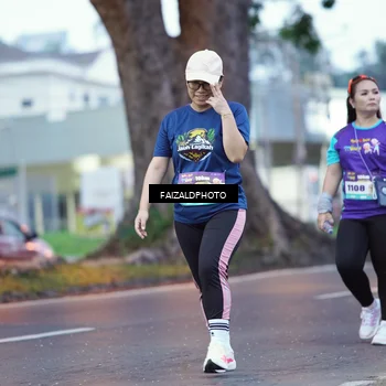 Runner Photo 8325511