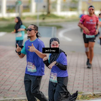 Runner Photo 8325539