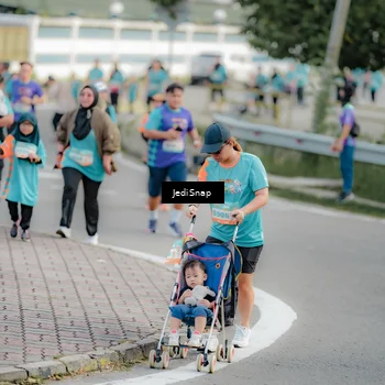 Runner Photo 8325565