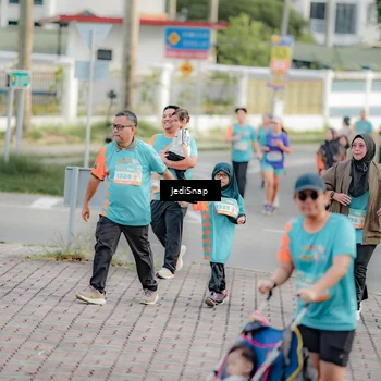 Runner Photo 8325590