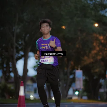 Runner Photo 8325615