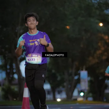 Runner Photo 8325616