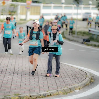 Runner Photo 8325623