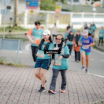 Runner Photo 8325640