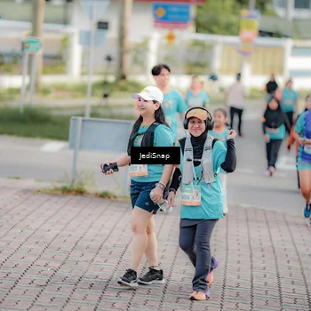 Runner Photo 8325654