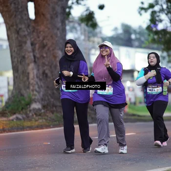 Runner Photo 8325657