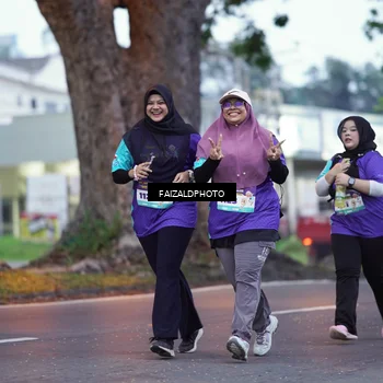 Runner Photo 8325663