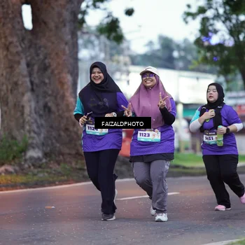 Runner Photo 8325666