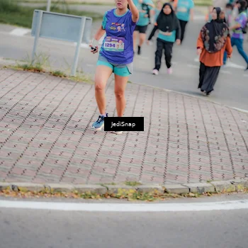 Runner Photo 8325674