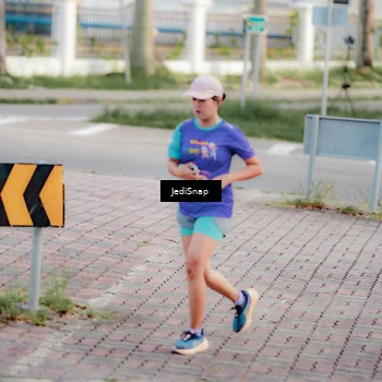Runner Photo 8325678
