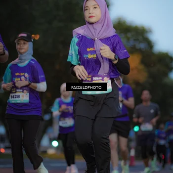 Runner Photo 8325683