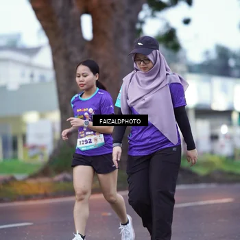 Runner Photo 8325701