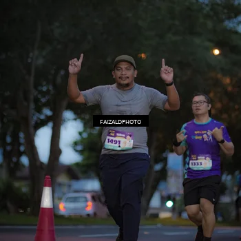 Runner Photo 8325707