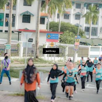 Runner Photo 8325711