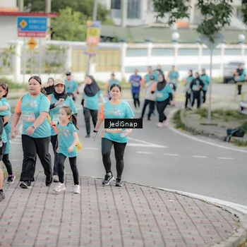 Runner Photo 8325742