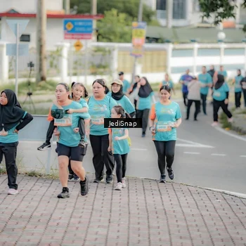Runner Photo 8325745