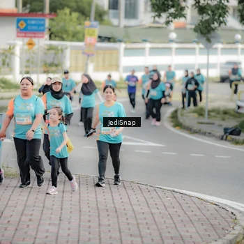 Runner Photo 8325747