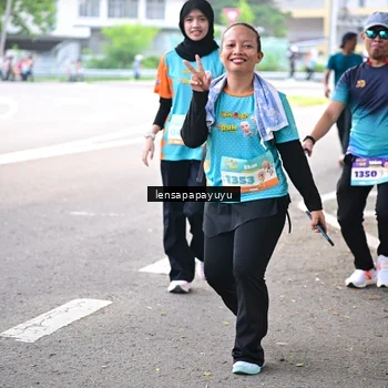 Runner Photo 8325765