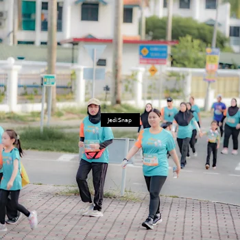 Runner Photo 8325770