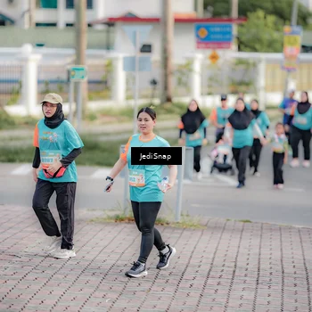 Runner Photo 8325771