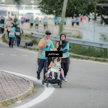 Runner Photo 8325807
