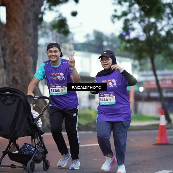 Runner Photo 8325824