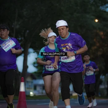 Runner Photo 8325828