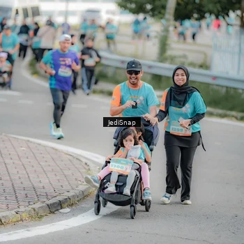 Runner Photo 8325832
