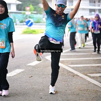 Runner Photo 8325849