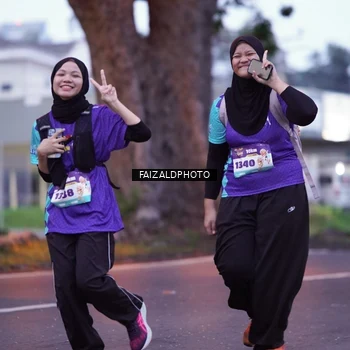 Runner Photo 8325856