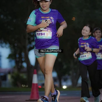 Runner Photo 8325875