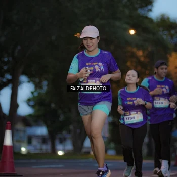 Runner Photo 8325876
