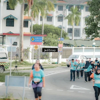 Runner Photo 8325888