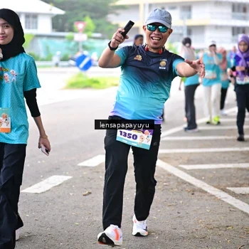 Runner Photo 8325891