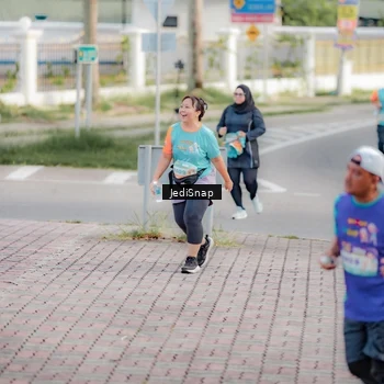Runner Photo 8325906