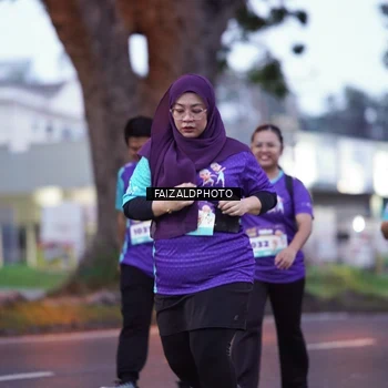 Runner Photo 8325913