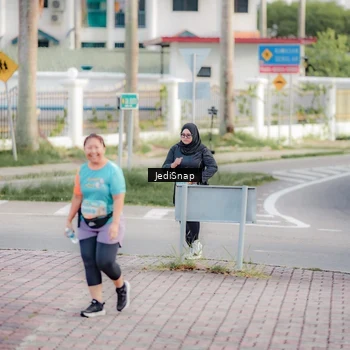 Runner Photo 8325914