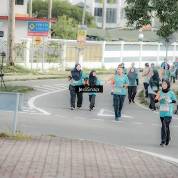 Runner Photo 8325919