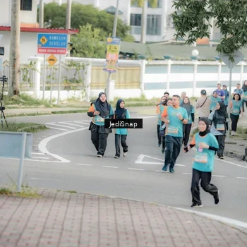 Runner Photo 8325925