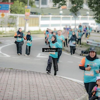 Runner Photo 8325935