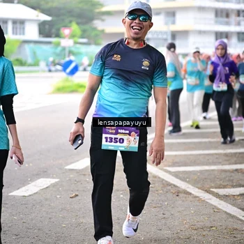 Runner Photo 8325939