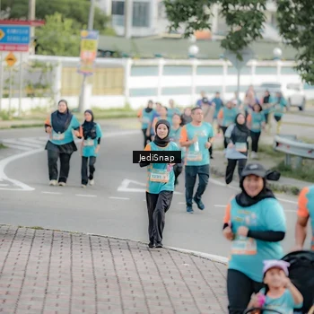 Runner Photo 8325942
